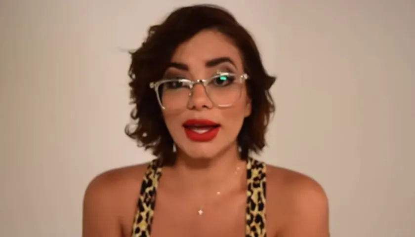 Alejandra Omaña, conocida en el mundo del pomo como Amaranta Hank.