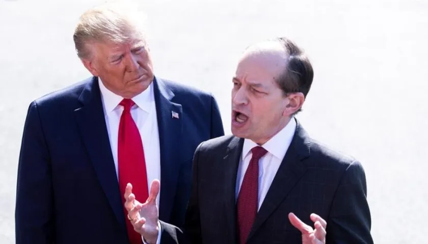 Donald Trump y Alex Acosta.