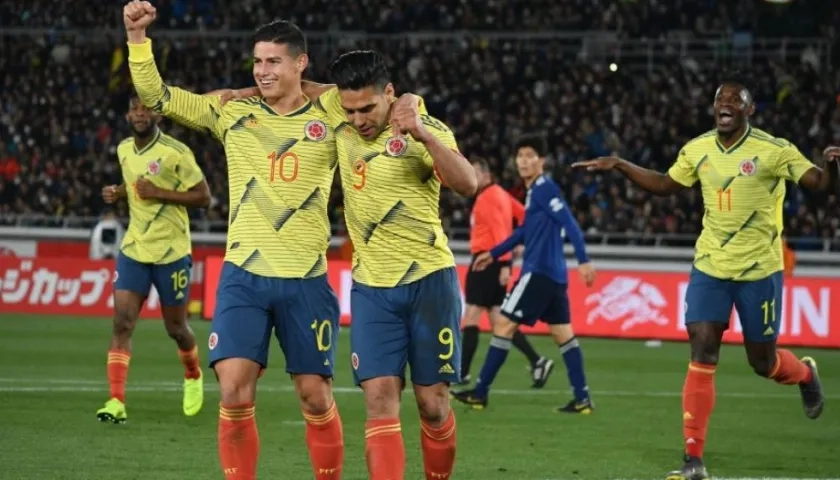 James Rodríguez y Falcao García.