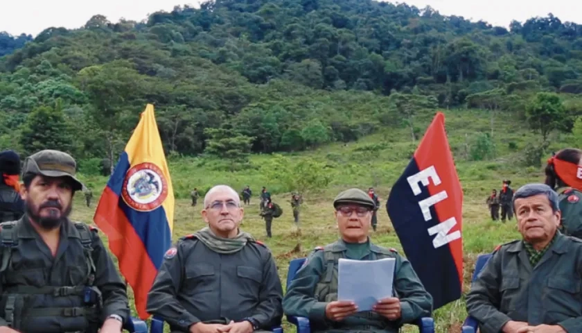 Miembros del COCE del ELN.