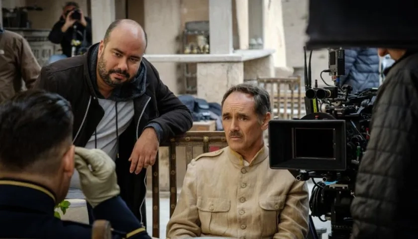 El cineasta colombiano Ciro Guerra dirigiendo la película.