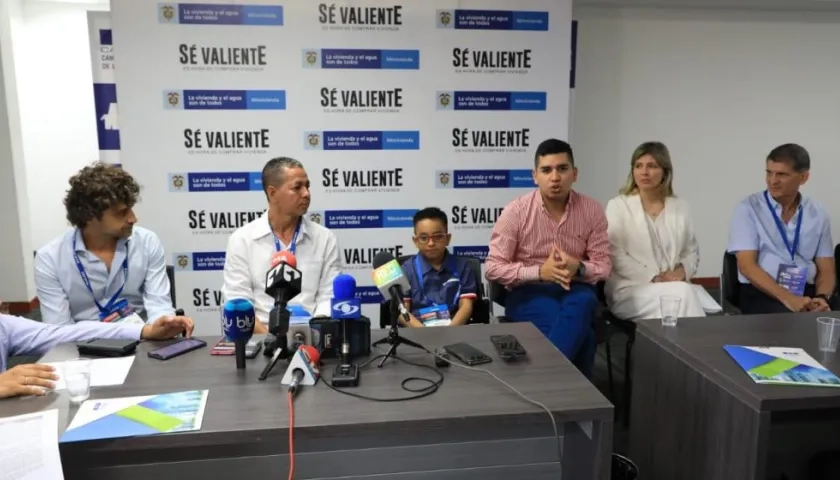 Jonathan Malagón, ministro de Vivienda; habla sobre el subsidio concurrente.