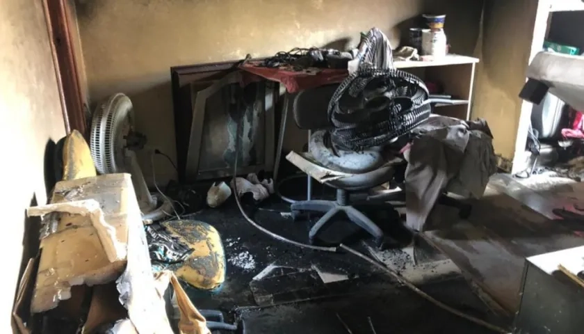 Así quedó el el apartamento tras el incendio.