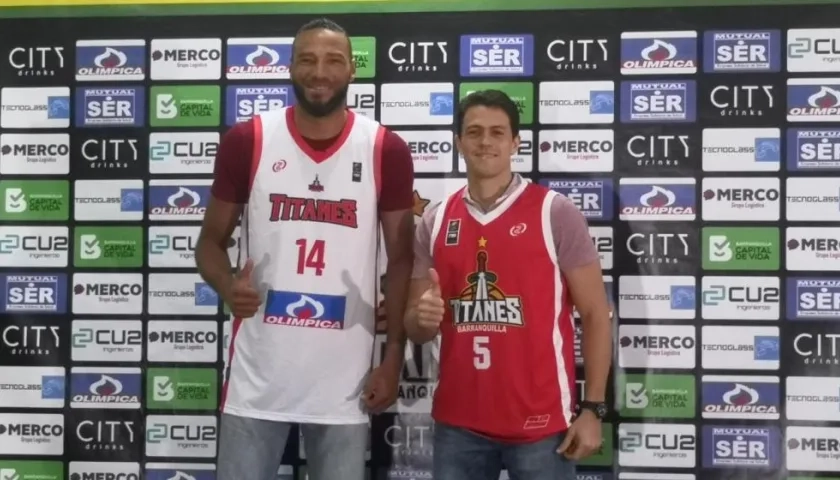 John 'Chiquillo' Hernández y Gianluca Bacchi.