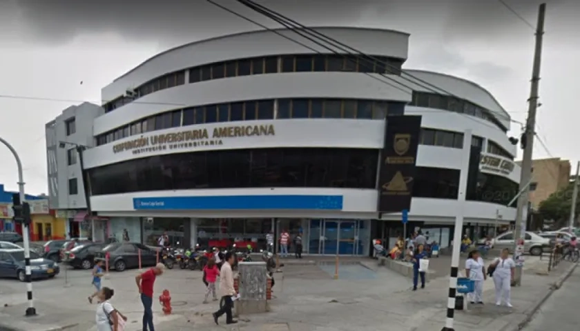 Fachada de la Corporación Universitaria Americana.