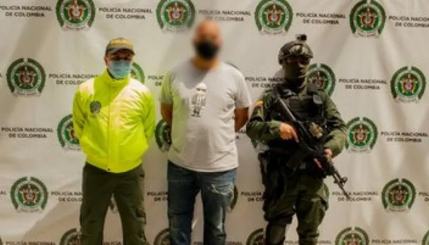 Alias ‘Mocho’ o alias ‘Mocho Vives’ responde al nombre de Norbey Andrés Palacio Hernández’.