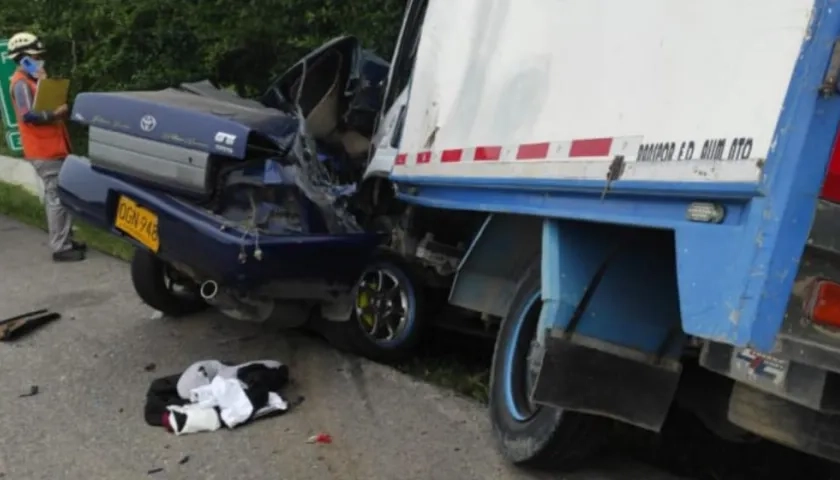 Así quedaron los vehículos tras el accidente.