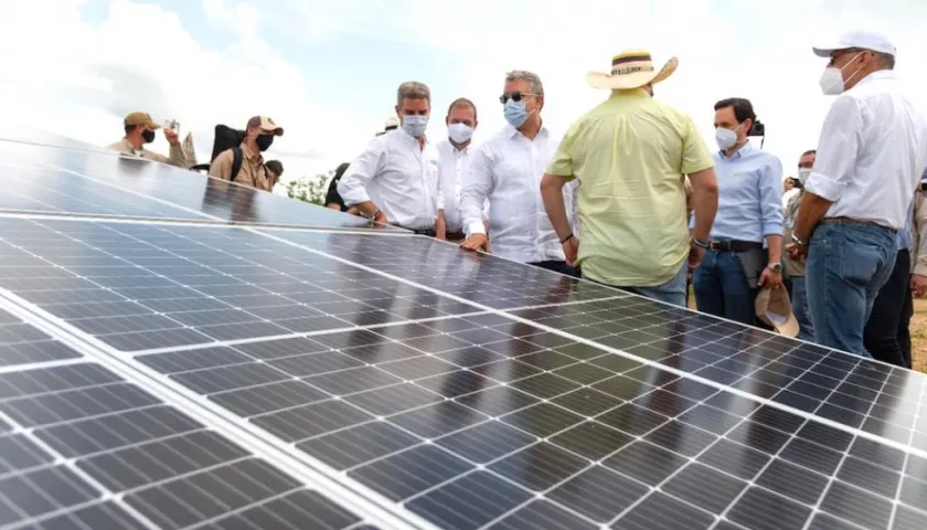 El Presidente Iván Duque en el parque solar de Planeta Rica, Córdoba.