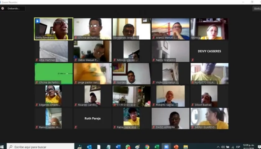 El foro se realizó de manera virtual. 