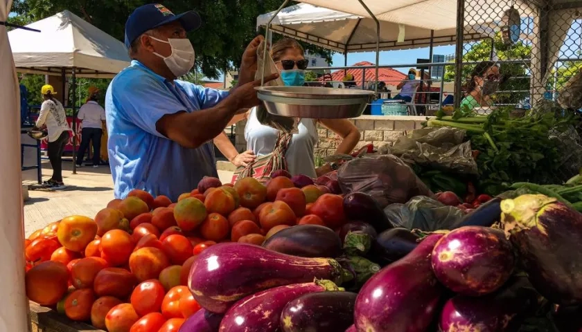 Mercado a tu barrio, también a domicilio, por temporada de lluvias.
