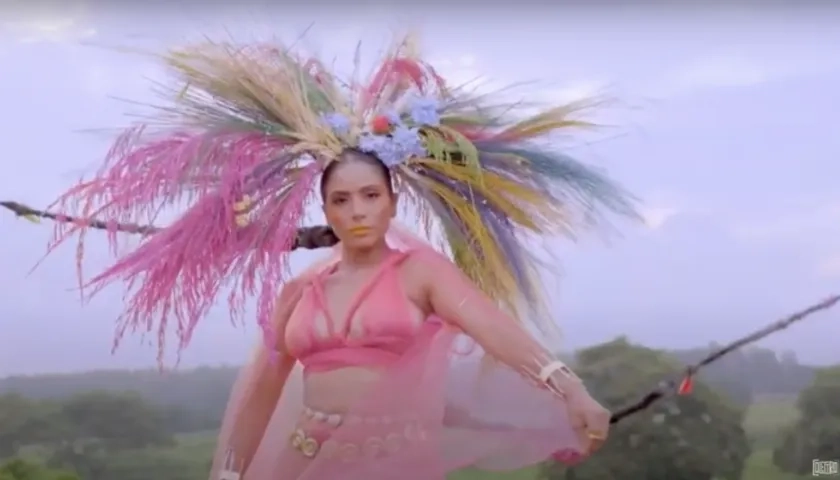 Imagen del video de la canción.