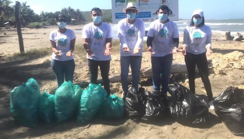 Jornada realizada en las playas de Santa Verónica.