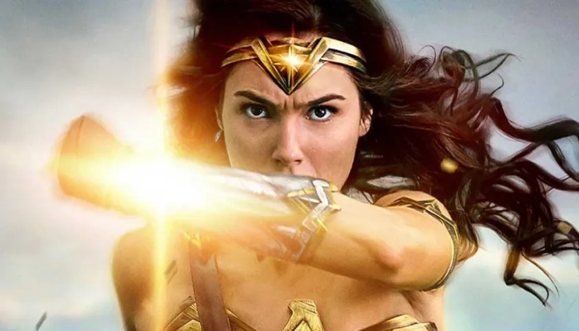 Gal Gadot, como Wonder Woman.