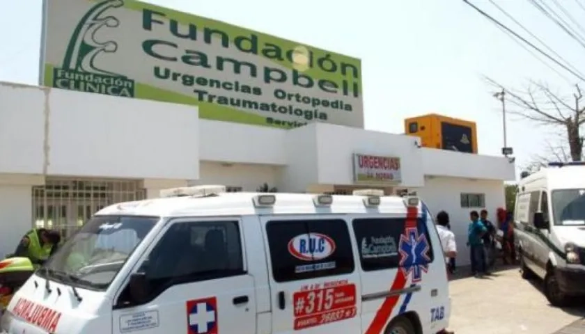 El joven es atendido en la Clínica Campbell de Malambo. 