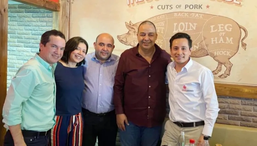 El Alcalde Roberto Celedón y el Secretario de Desarrollo del Atlántico, Miguel Vergara, presidiendo e encuentro.