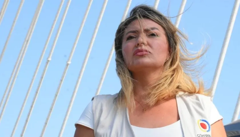 Martha Angélica Martínez, Contralora Delegada para la Infraestructura