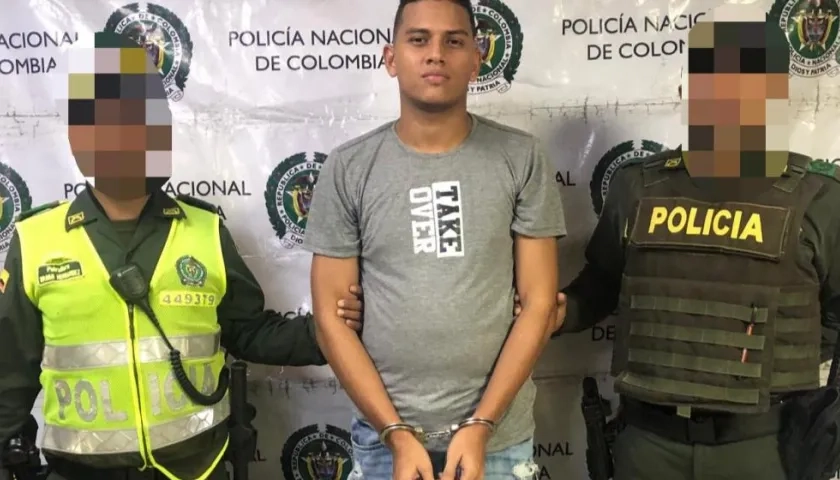 Robinson Andrés Robles Espinosa,  alias La 'carta'.