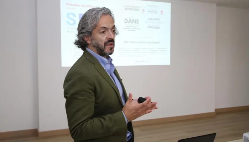 Juan Daniel Oviedo, Director del DANE.
