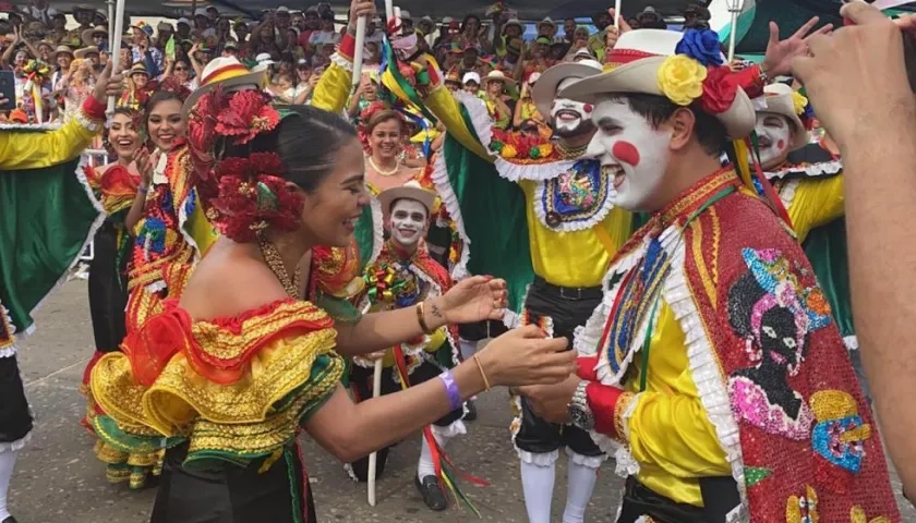 Momento de la petición de Kevin Campo a Laura Zuluaga, 