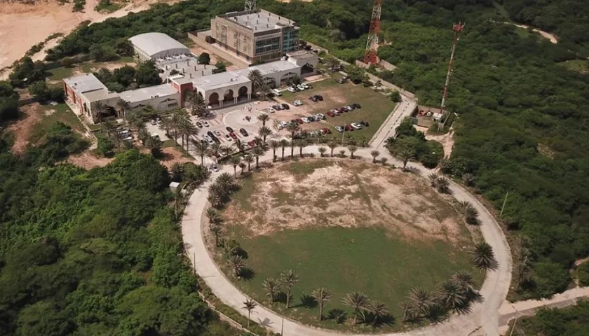 Imagen aérea del colegio J. Vender Murphy.