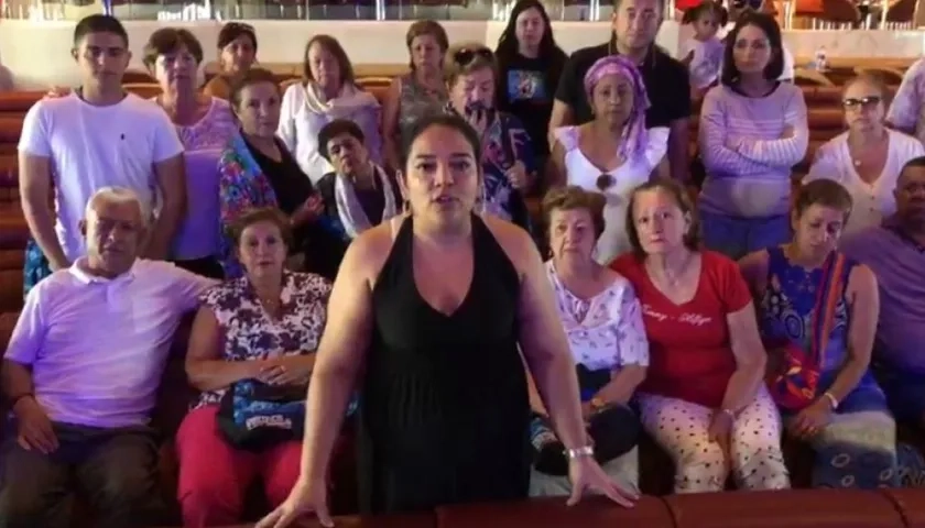 Colombianos a bordo del crucero Monarch