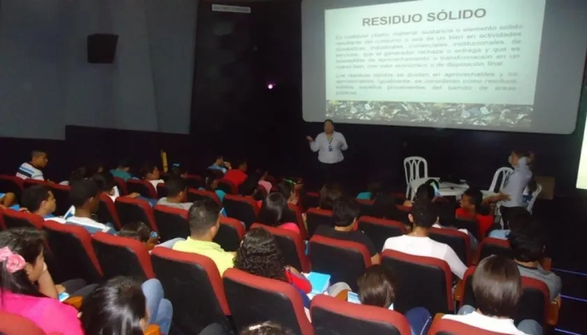 Asistentes a las proyecciones de la Cinemateca.