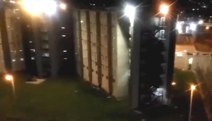 Escenas captadas en los amotinamientos de varias cárceles.