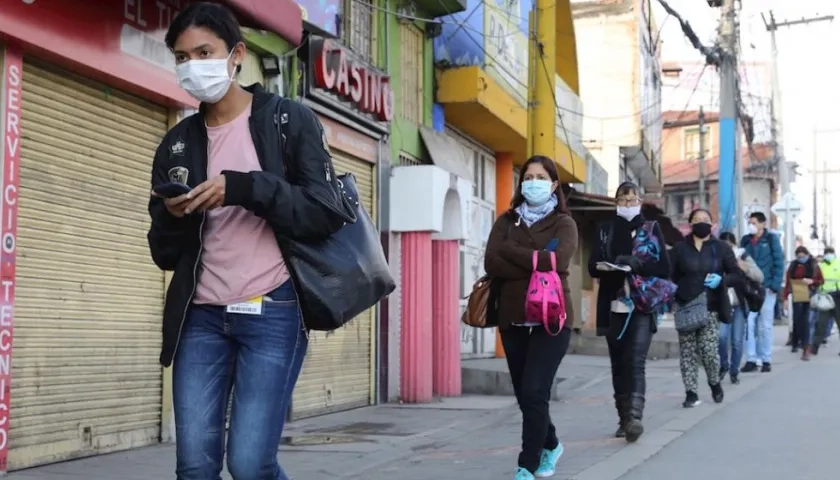El uso del tapabocas se ha generalizado en el país tras la emergencia por el coronavirus.