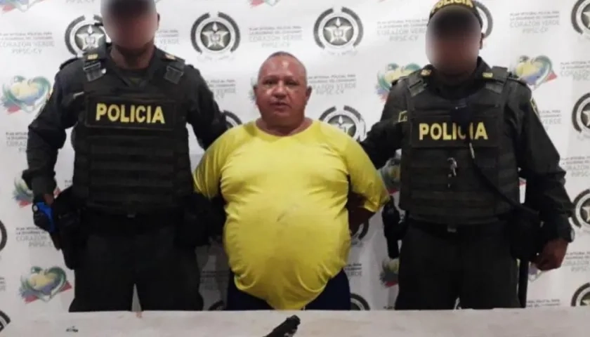 El hombre fue capturado por la Policía.