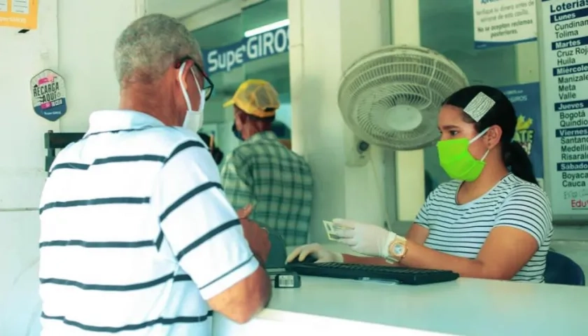 SuperGiros, cumpliendo con protocolos de atención a los clientes.