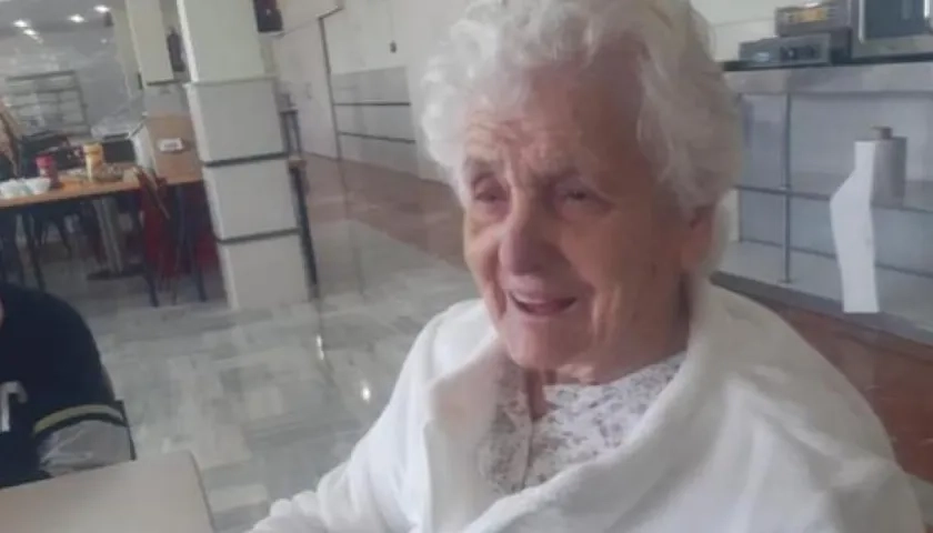 La anciana española Ana del Valle.