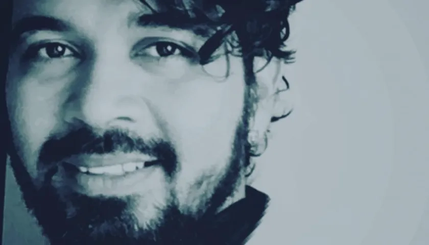 El escritor Javier Saltarín.