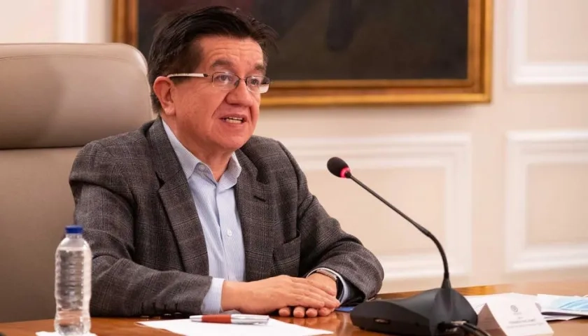 El Ministro de Salud, Fernando Ruiz.