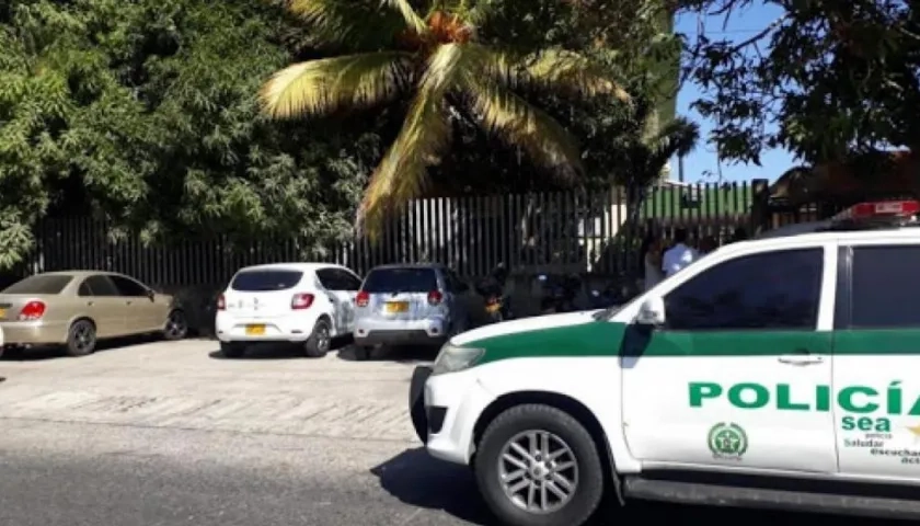 El cadáver de la mujer fue llevado a Medicina Legal.