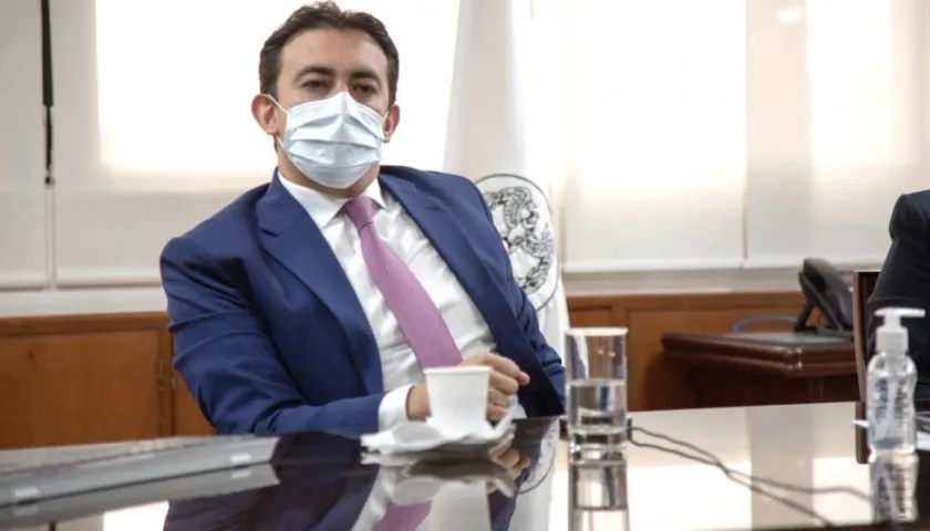 Alexander Vega, Registrador Nacional.