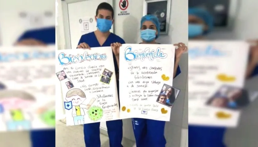 Los médicos Cristian y Marìa Angélica, al salir de la Clínica.