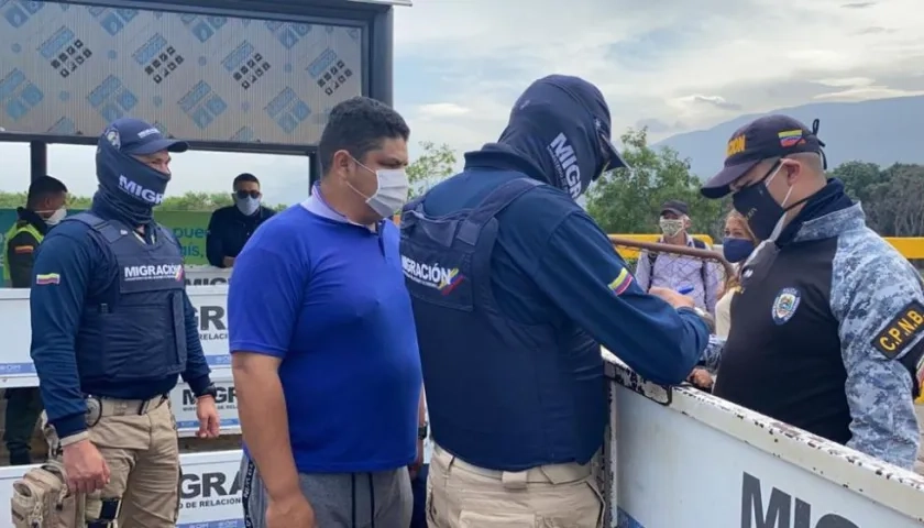 Venezolano expulsado.