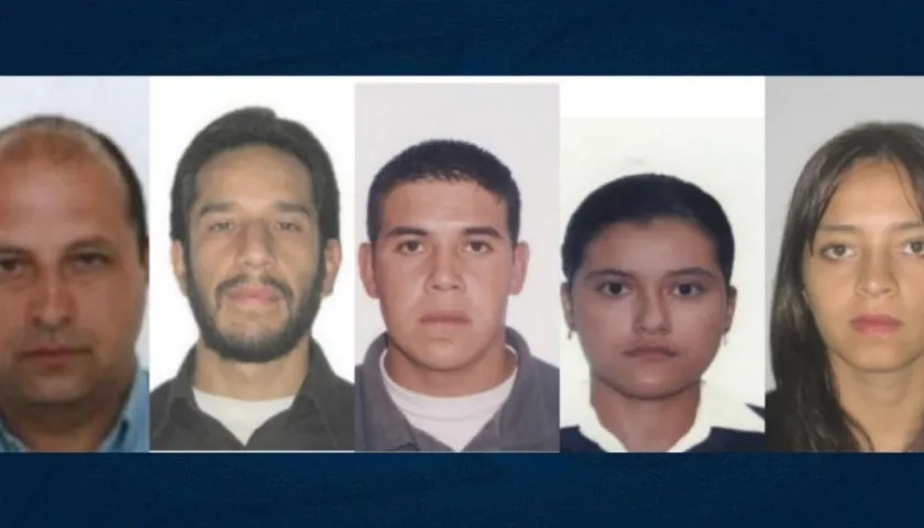 Cinco de los asegurados.