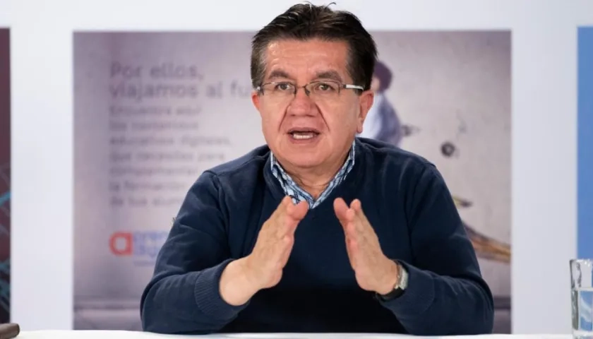 El Ministro de Salud, Fernando Ruiz.