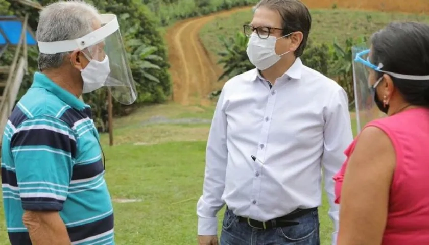 Ministro de Agricultura, Rodolfo Zea.