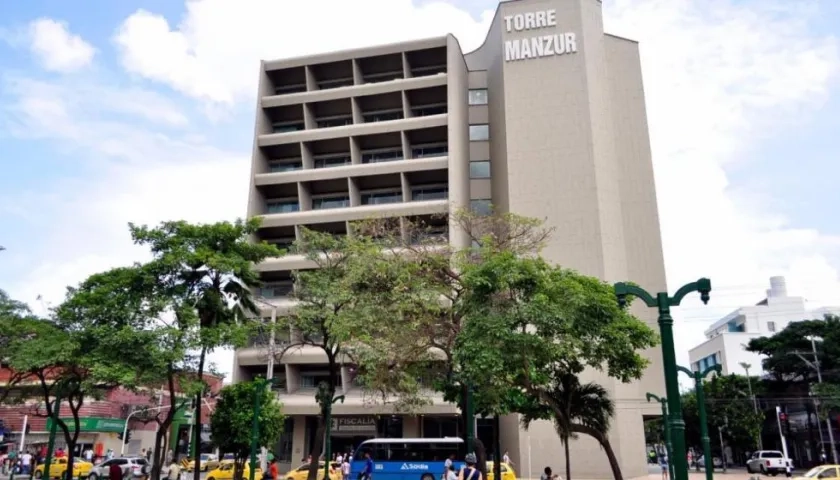 Sede de la Fiscalía en la Torre Manzur.