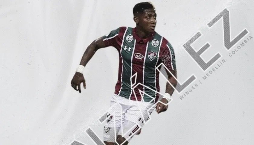 Así fue presentado por Los Ángeles Galaxy.