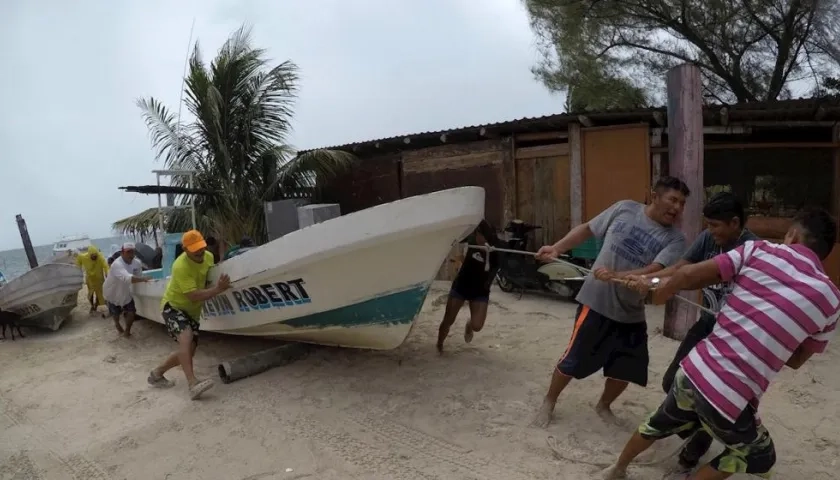 Marco puede convertirse en huracán.