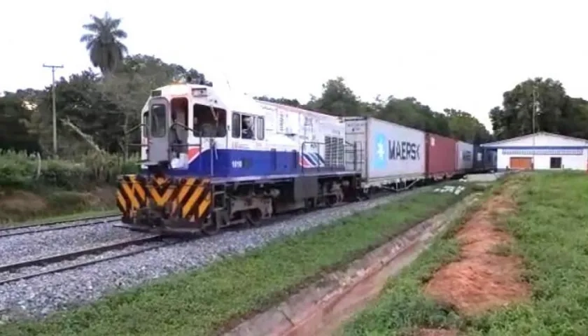 Pese a la pandemia el corredor férreo sigue operando.