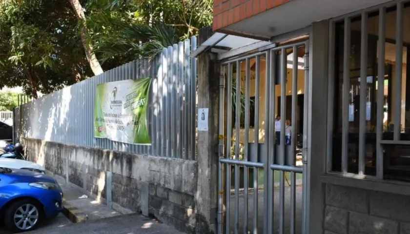 El cuerpo del joven fue llevado a Medicina Legal. 