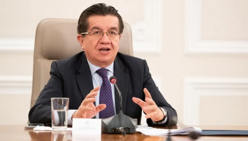 El Ministro de Salud, Fernando Ruiz.