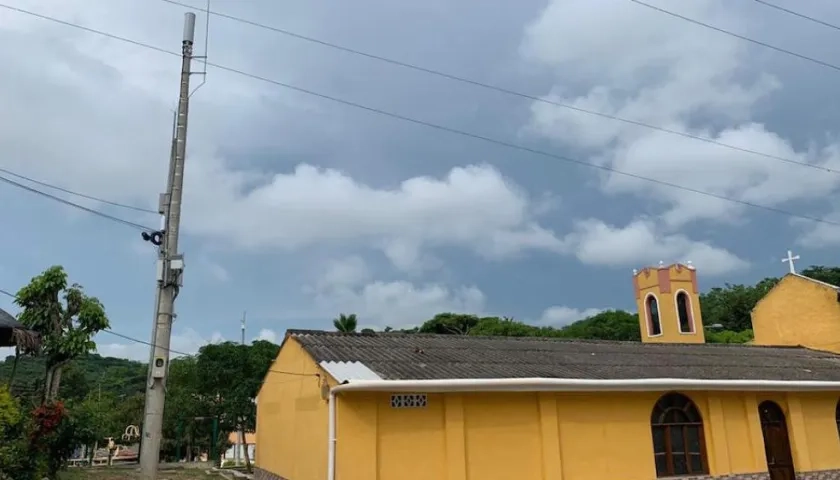 El mástil de la conectividad en Chorrera, Juan de Acosta.