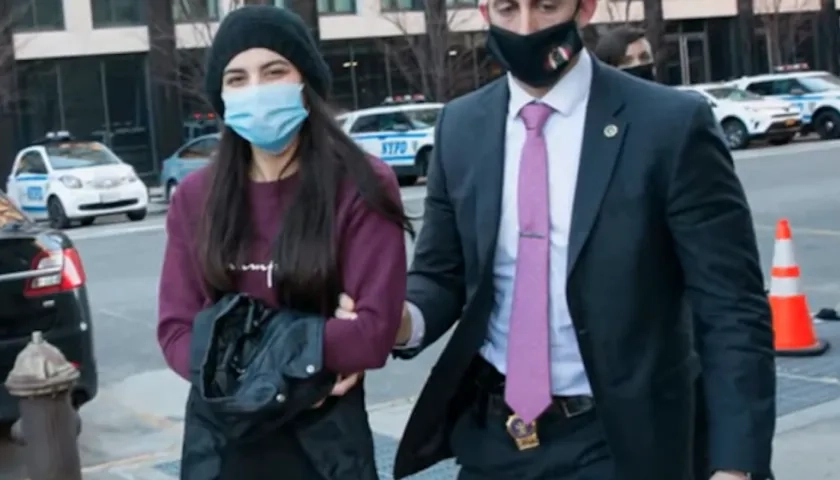 Mia Ponsetto fue capturada.