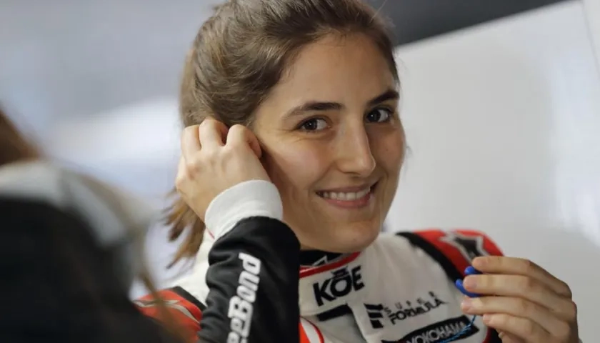 La piloto colombiana Tatiana Calderón (Colombia, Bogotá, 1993).