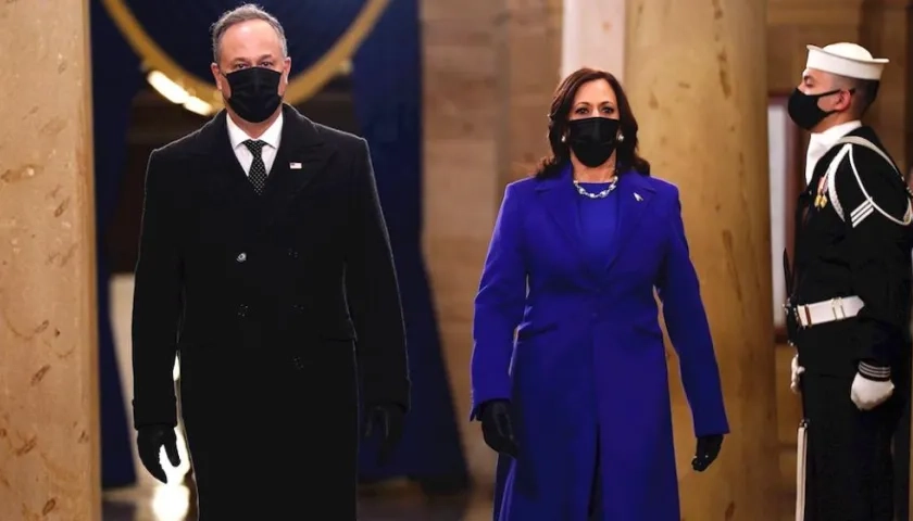 La Vicepresidenta Kamala Harris con su esposo Douglas Emhoff.